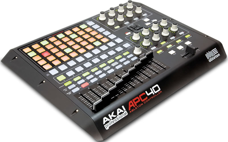 Akaï Alternative text - Akaï