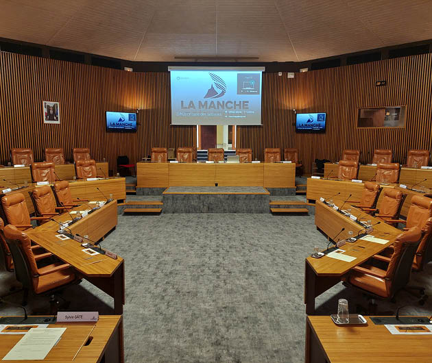 Le savoir-faire Contact by Novelty au service des élus du Département de la Manche Alternative text - Le savoir-faire Contact by Novelty au service des élus du Département de la Manche